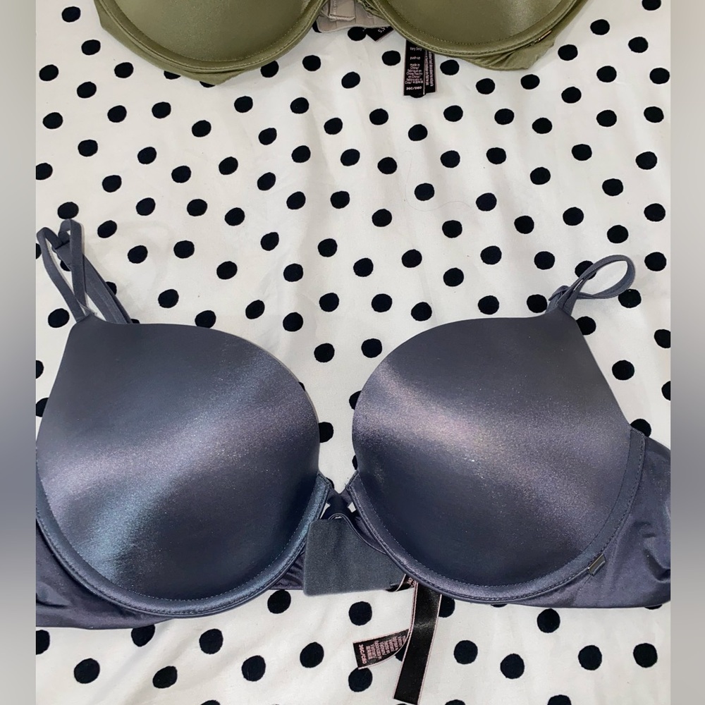Victoria Secret very sexy push up bra 36C Grey